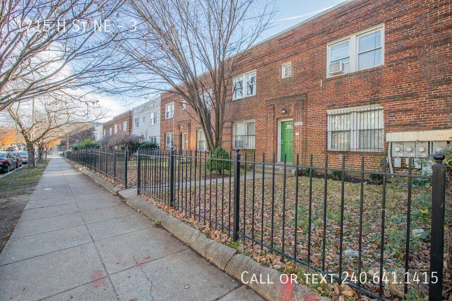Apartment for rent at 1715 H St NE #3, Washington, DC 20002