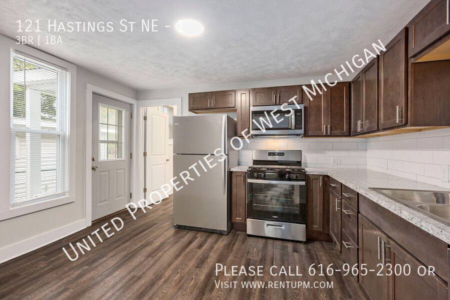 Apartment for rent at 121 Hastings St NE #1, Grand Rapids, MI 49503