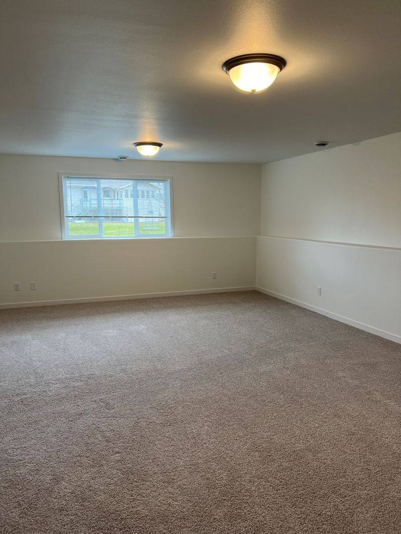 House for rent at 302 A Torontos Court, Hillsboro, ND 58045