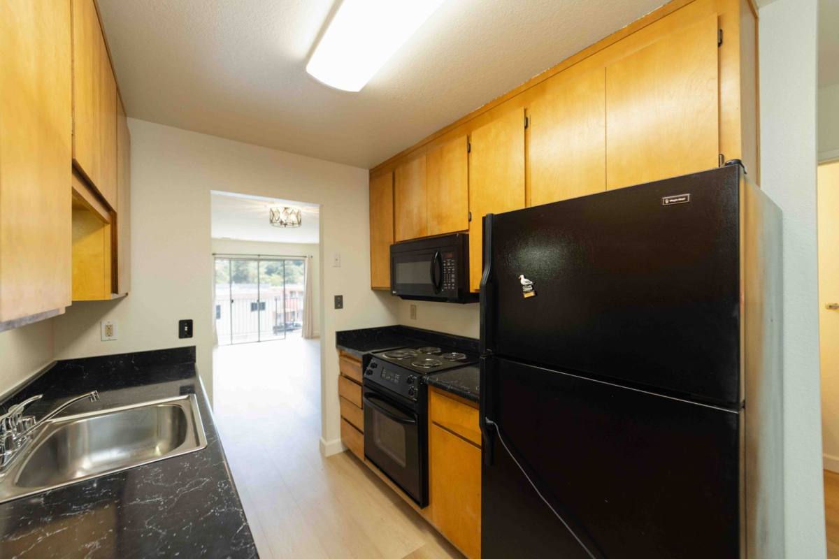Townhouse for rent at 4811 Appian Way, El Sobrante, CA 94803