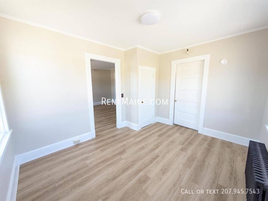 Apartment for rent at 101-103 Center St #1, Brewer, ME 04412