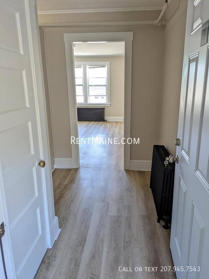 Apartment for rent at 101-103 Center St #1, Brewer, ME 04412