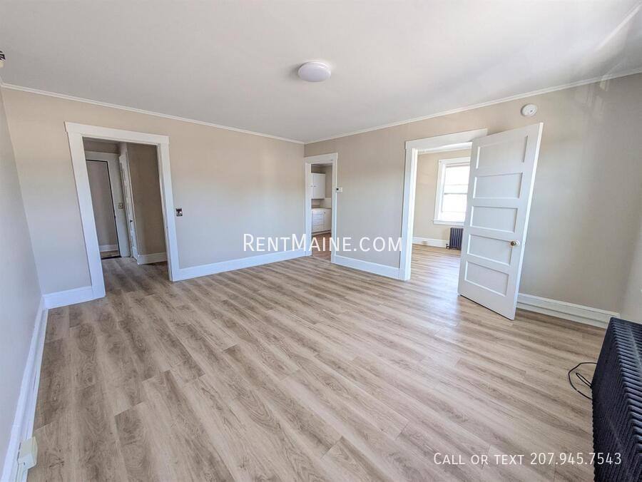 Apartment for rent at 101-103 Center St #1, Brewer, ME 04412