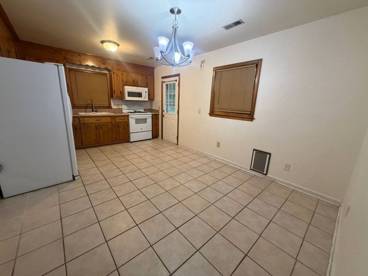 House for rent at 24405 Gaydell Dr, Petersburg, VA 23803