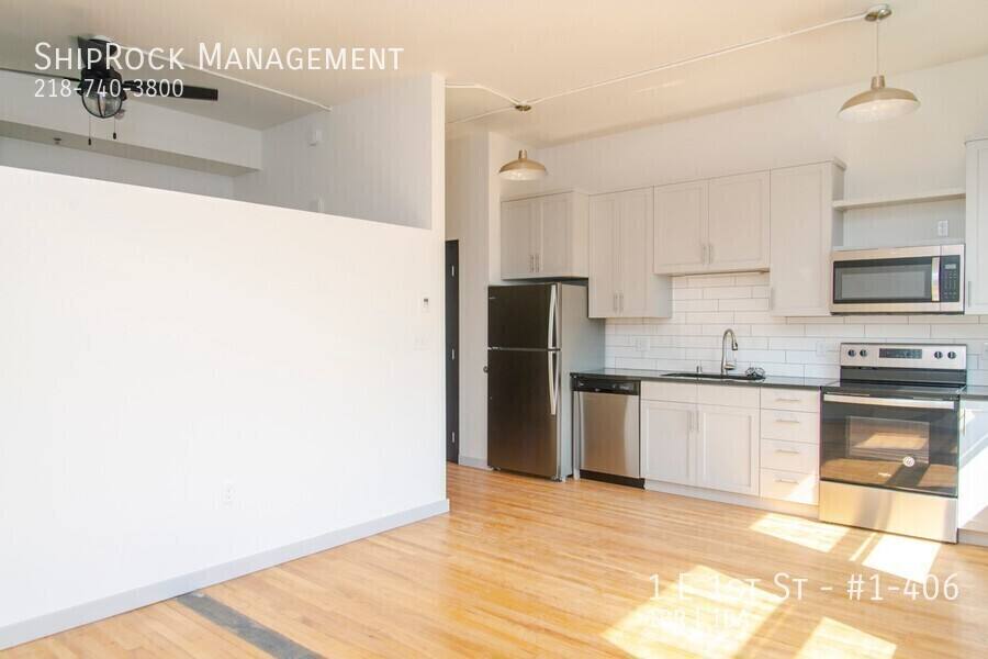Apartment for rent at 1 E 1st St #1-406, Duluth, MN 55802