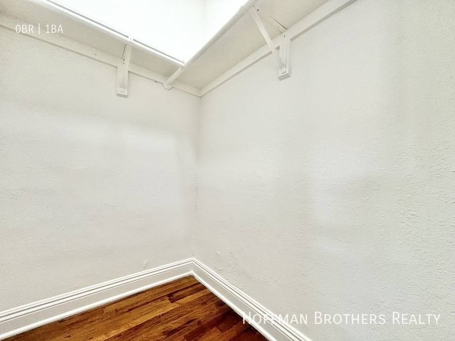 Apartment for rent at 245 N Kenmore Ave #205, Los Angeles, CA 90004