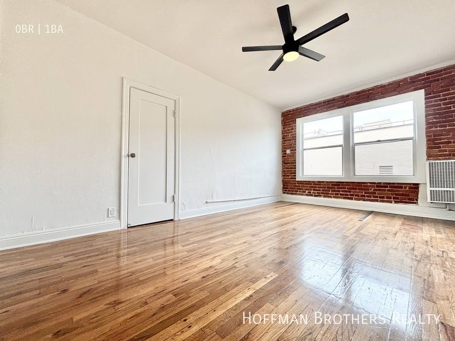 Apartment for rent at 245 N Kenmore Ave #205, Los Angeles, CA 90004