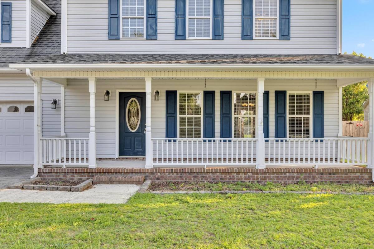 House for rent at 324 Beacon Lane, Sneads Ferry, NC 28460