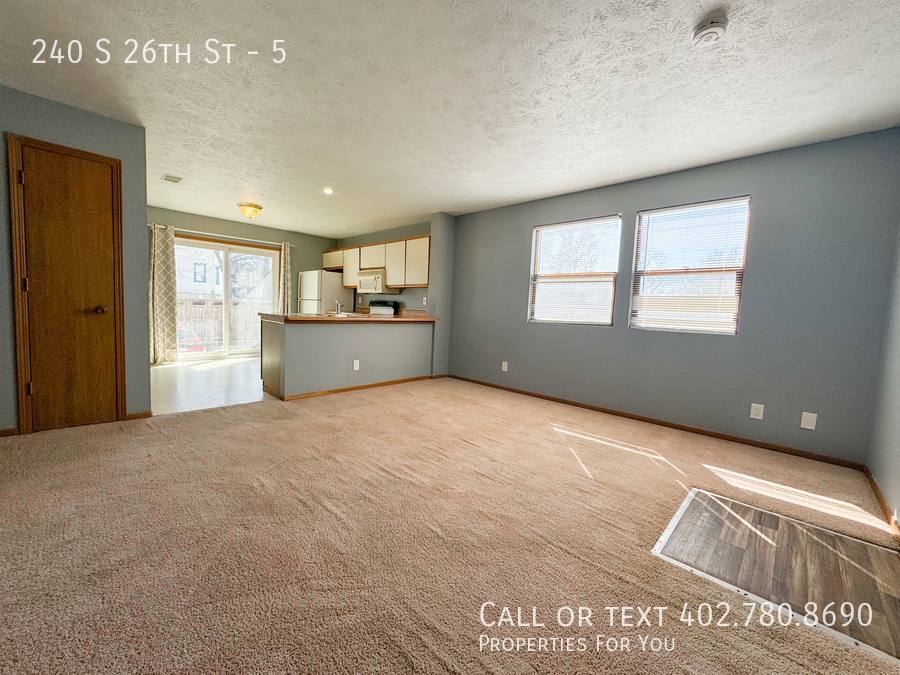 Apartment for rent at 240 S 26th St #5, Lincoln, NE 68510