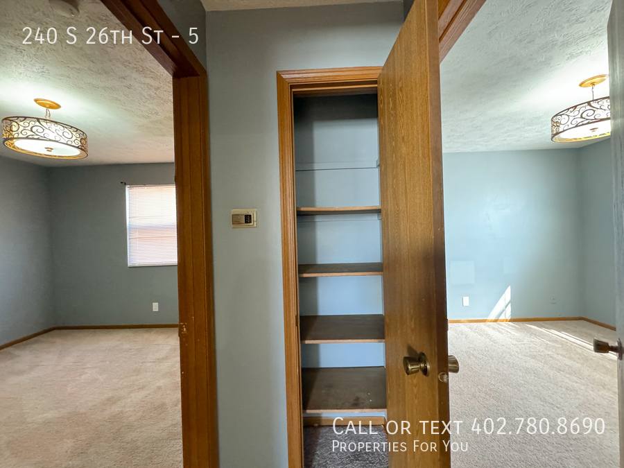 Apartment for rent at 240 S 26th St #5, Lincoln, NE 68510