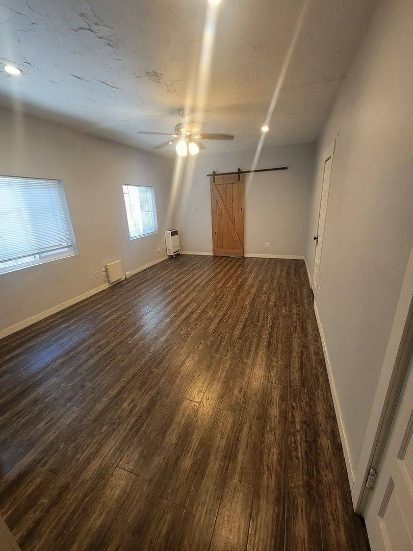 Townhouse for rent at 416 Lime Ave, Long Beach, CA 90802