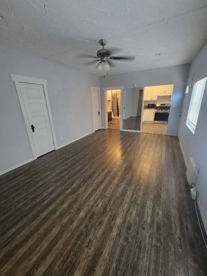 Townhouse for rent at 416 Lime Ave, Long Beach, CA 90802