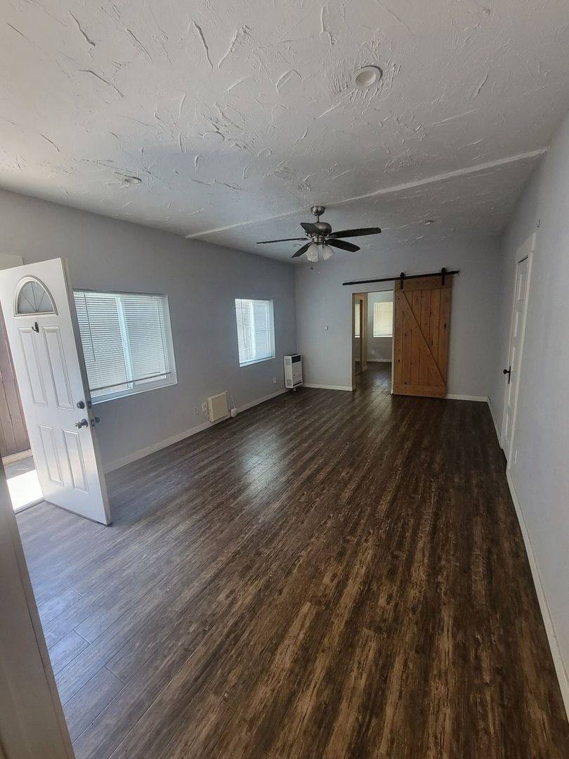 Townhouse for rent at 416 Lime Ave, Long Beach, CA 90802