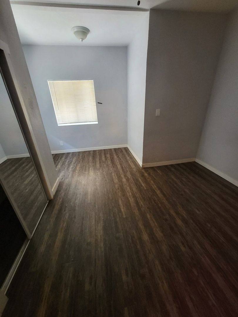 Townhouse for rent at 416 Lime Ave, Long Beach, CA 90802