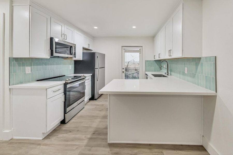 Apartment for rent at 2537 Ellsworth St #C, Berkeley, CA 94704