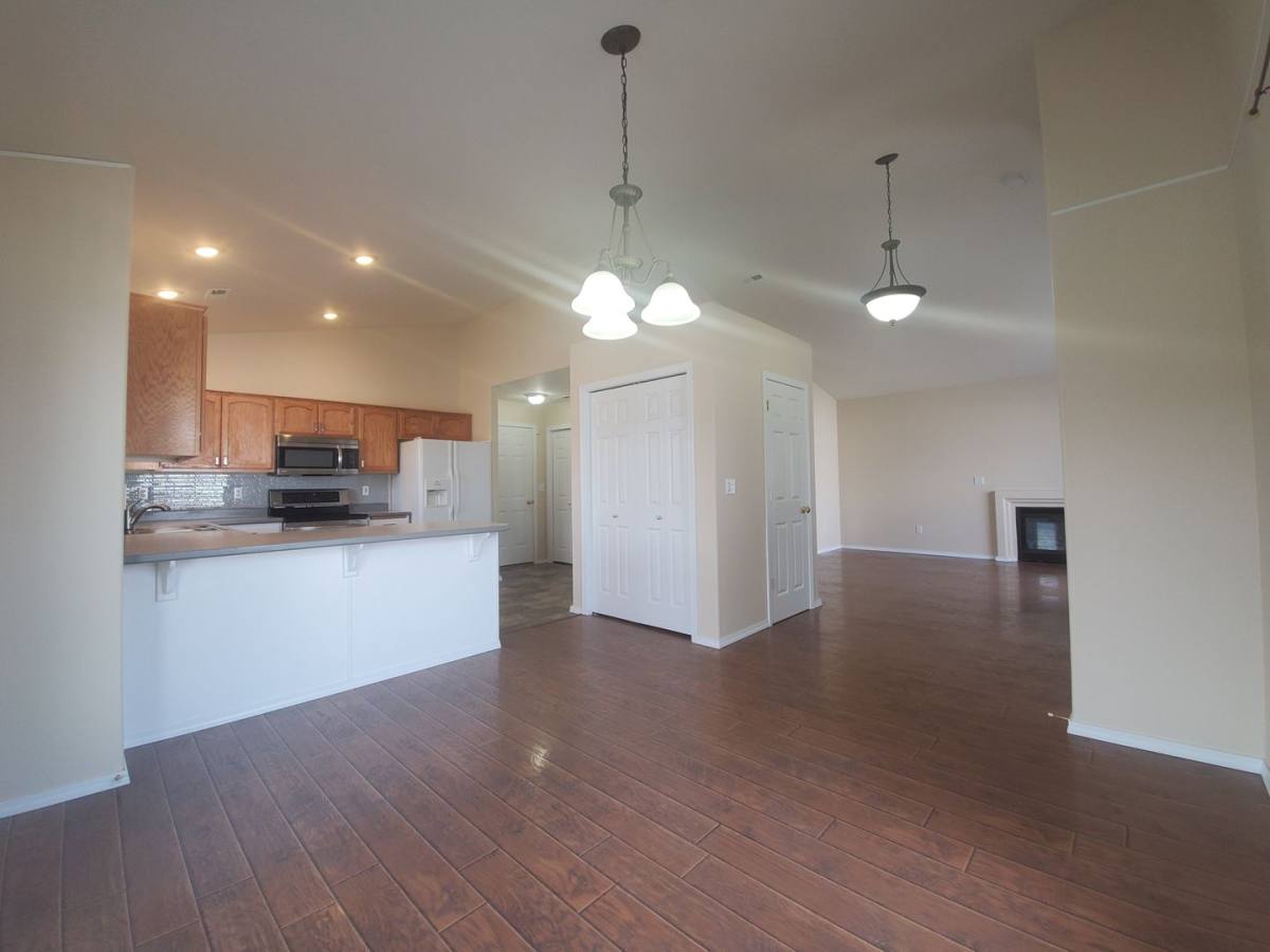 House for rent at 2421 S Arthur Court, Kennewick, WA 99338