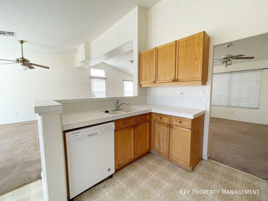 House for rent at 8870 Haviland Rd, Las Vegas, NV 89123