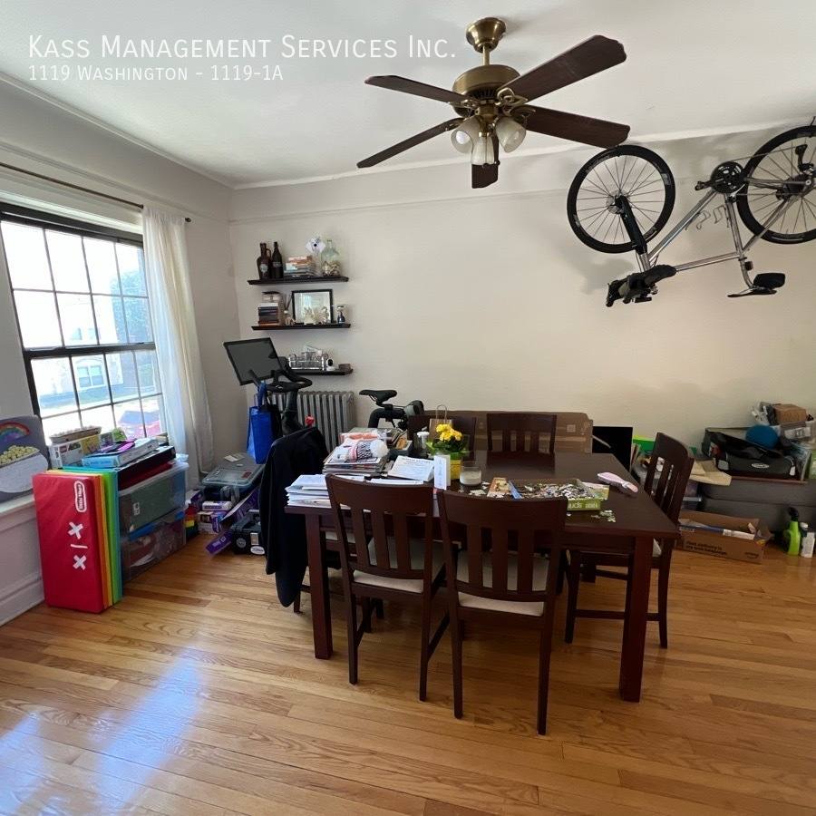 Apartment for rent at 1119 Washington #1A, Oak Park, IL 60302