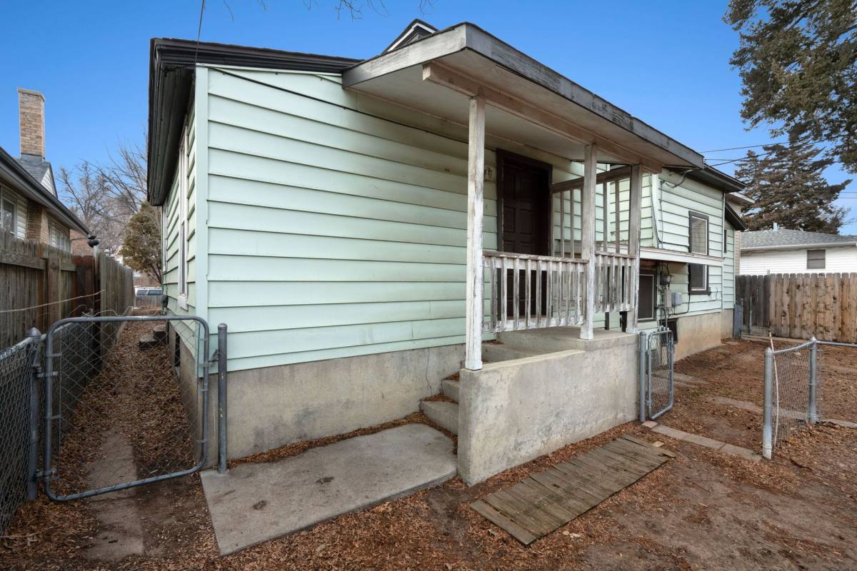 Apartment for rent at 1221-1223 N 13th St, Greeley, CO 80631