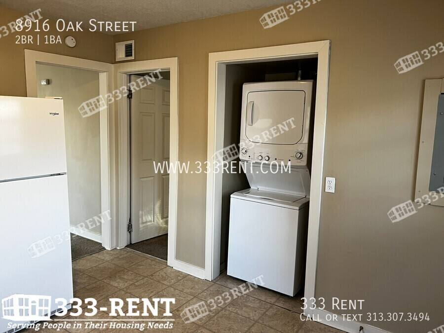 House for rent at 8916 Oak St, Kansas City, MO 64114