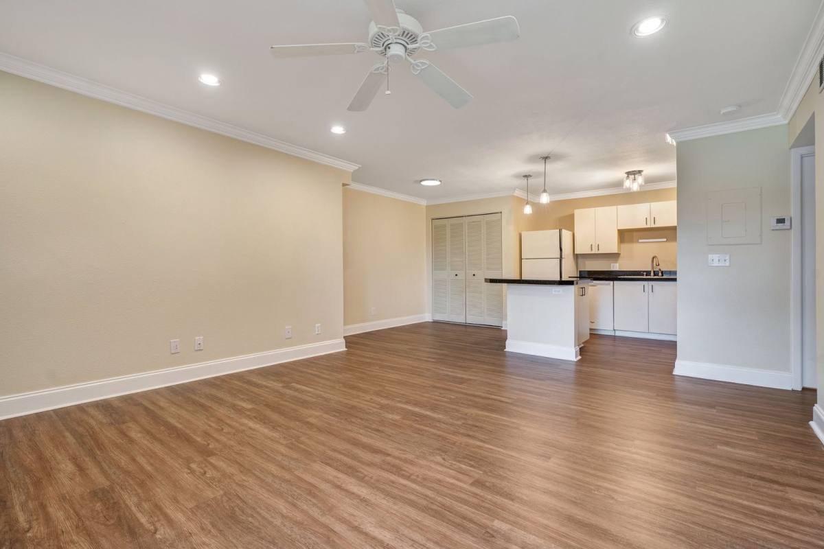 Condo for rent at 370 Lake Tahoe Court #202, Altamonte Springs, FL 32701