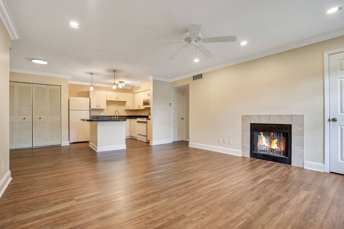 Condo for rent at 370 Lake Tahoe Court #202, Altamonte Springs, FL 32701