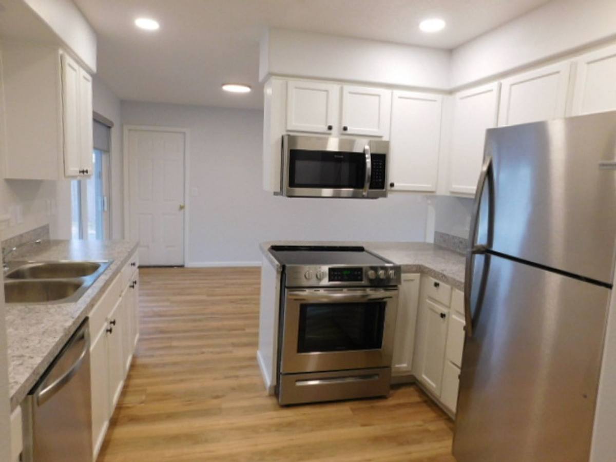 Townhouse for rent at 5351 Landon St SE, Salem, OR 97306