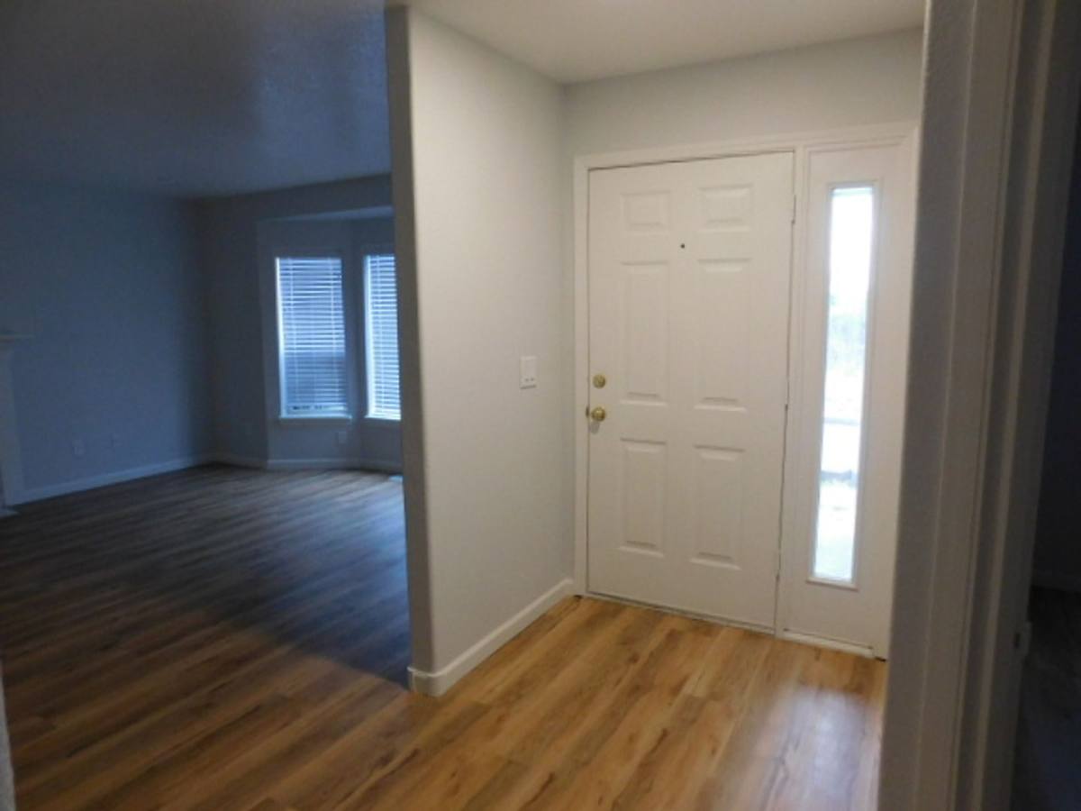 Townhouse for rent at 5351 Landon St SE, Salem, OR 97306