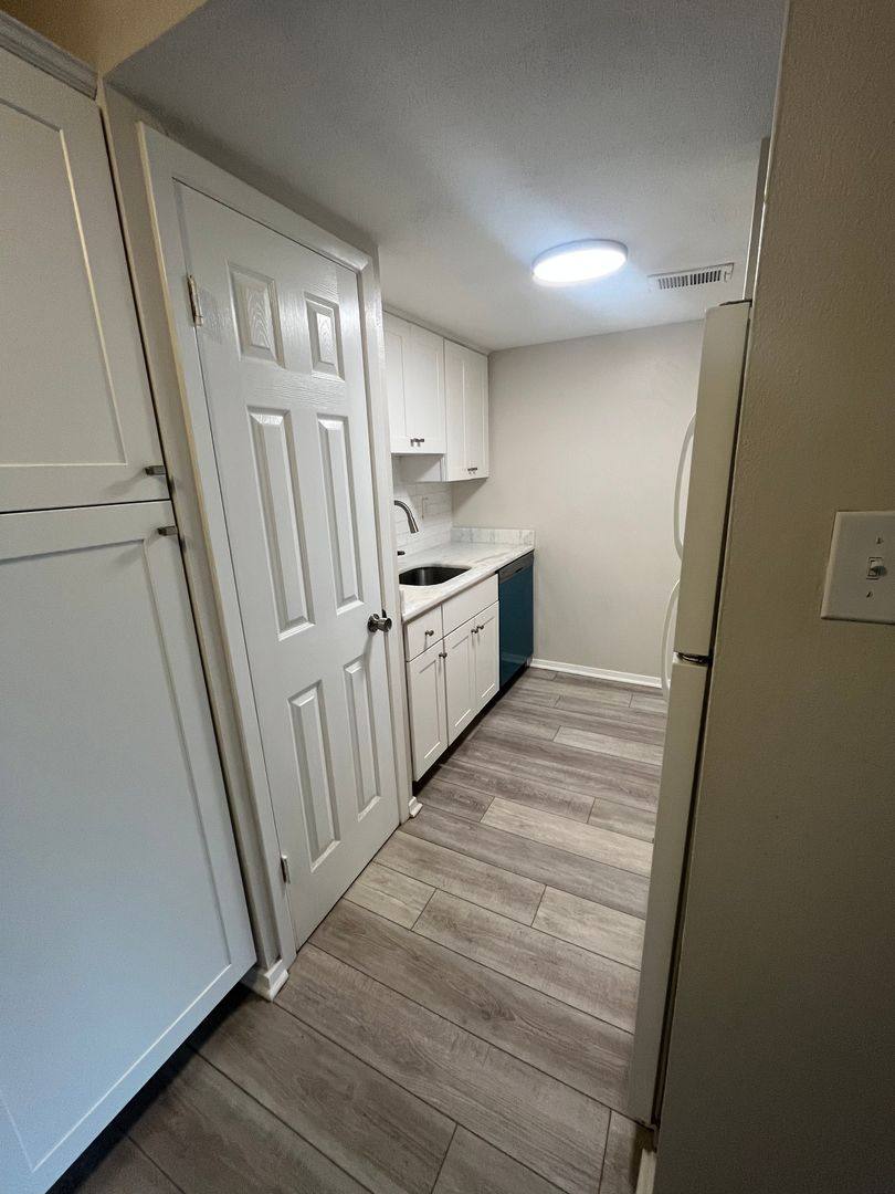 Condo for rent at 635 Patterson, Memphis, TN 38111