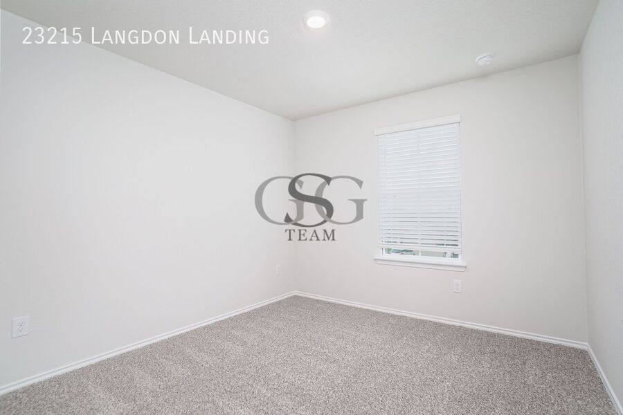 House for rent at 23215 Langdon Landing, San Antonio, TX 78261
