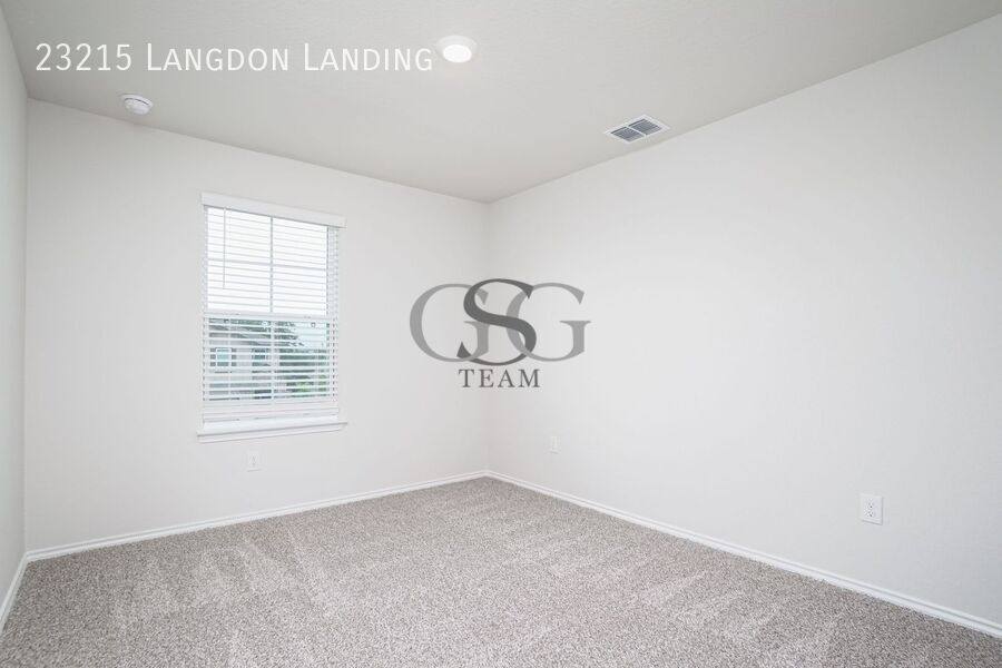 House for rent at 23215 Langdon Landing, San Antonio, TX 78261