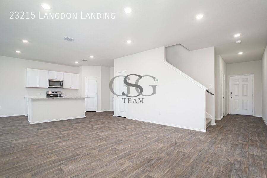 House for rent at 23215 Langdon Landing, San Antonio, TX 78261