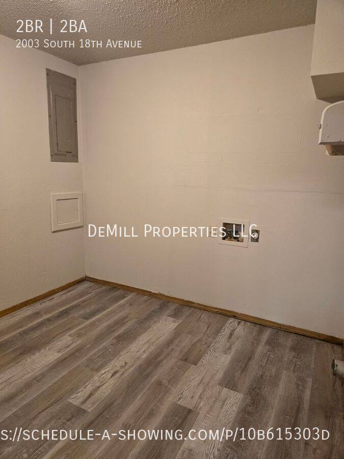 House for rent at 2003 S 18th Ave, Ozark, MO 65721