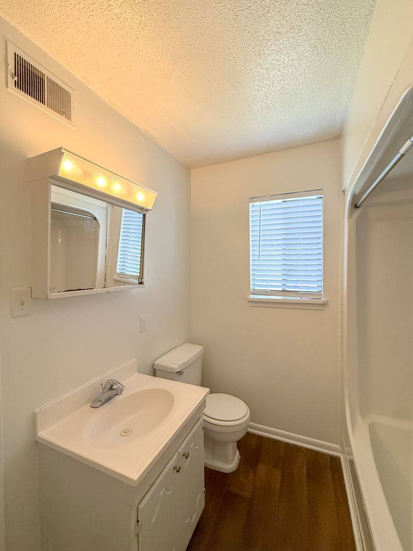 Apartment for rent at 301 Village Dr, Jacksonville, NC 28546