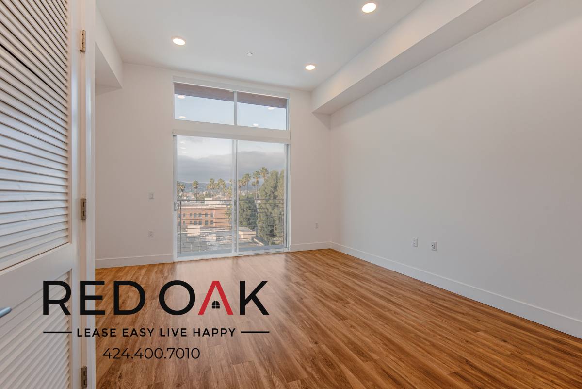 Condo for rent at 453 S Kenmore Ave #708, Los Angeles, CA 90020
