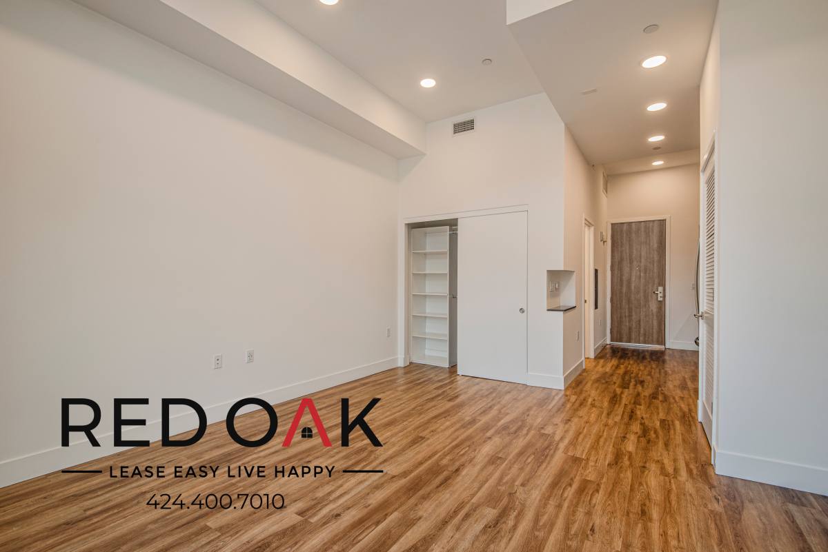 Condo for rent at 453 S Kenmore Ave #708, Los Angeles, CA 90020