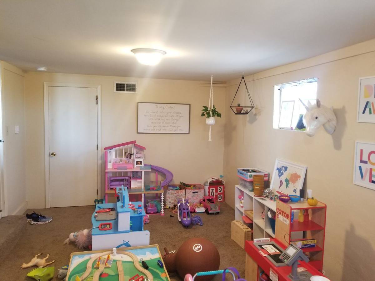 House for rent at 6611 Combsferry Rd, Winchester, KY 40391