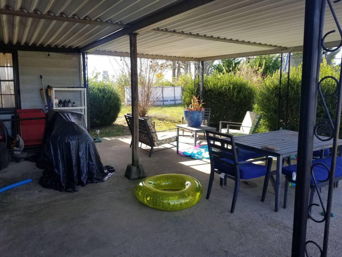 House for rent at 6611 Combsferry Rd, Winchester, KY 40391