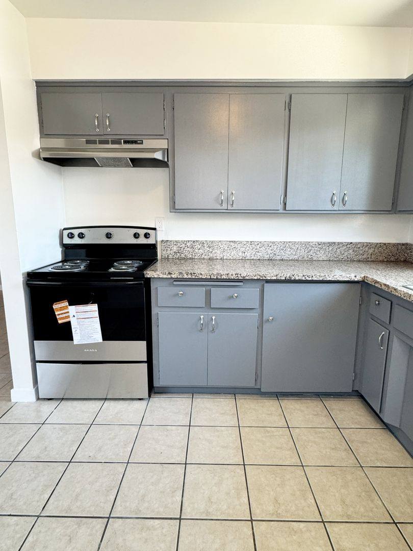 Apartment for rent at 1740 Freeman Ave, Long Beach, CA 90804