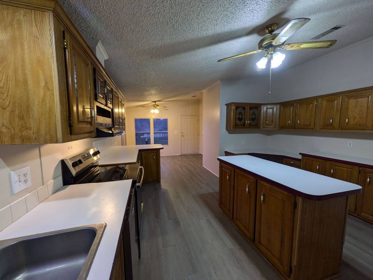 Apartment for rent at 115 Peach St, Vidor, TX 77662