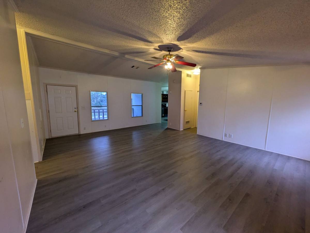 Apartment for rent at 115 Peach St, Vidor, TX 77662