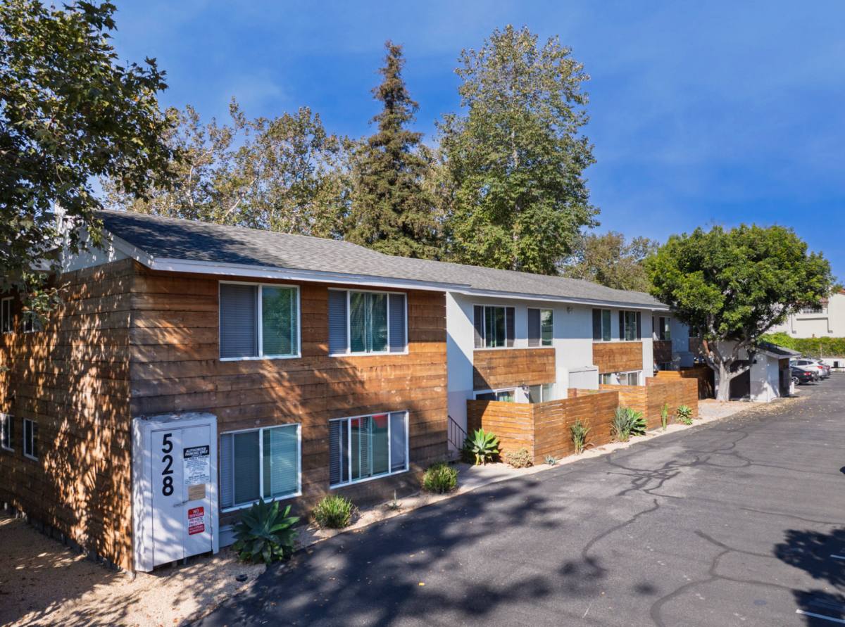 Apartment for rent at 528 W Los Olivos St, Santa Barbara, CA 93105