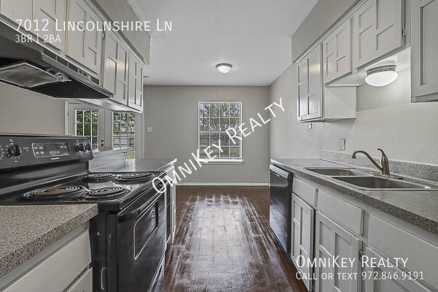 House for rent at 7012 Lincolnshire Lane, North Richland Hills, TX 76182