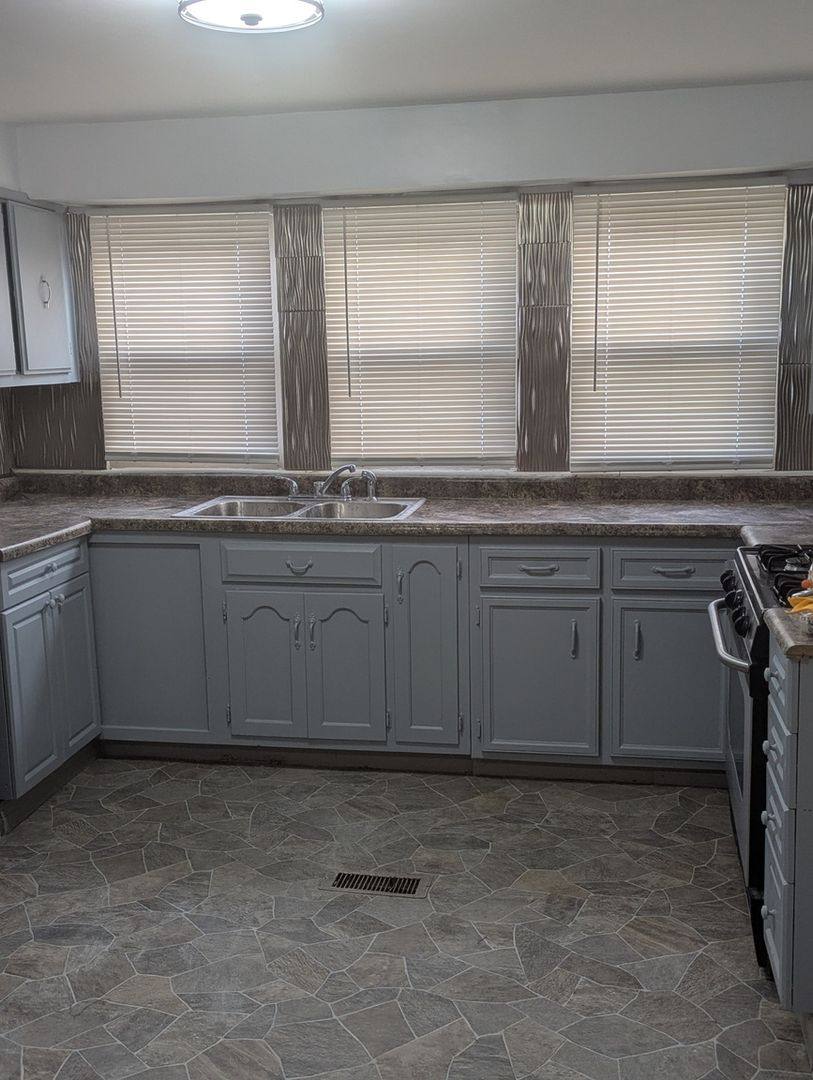 House for rent at 2241 Astor St, Chicago Heights, IL 60411