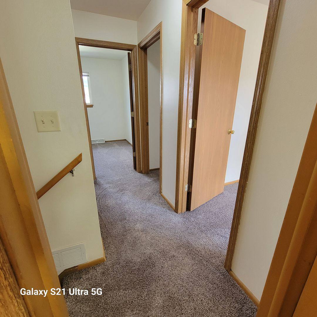 Townhouse for rent at 639 E Monroe Ave #639, Hartford, WI 53027
