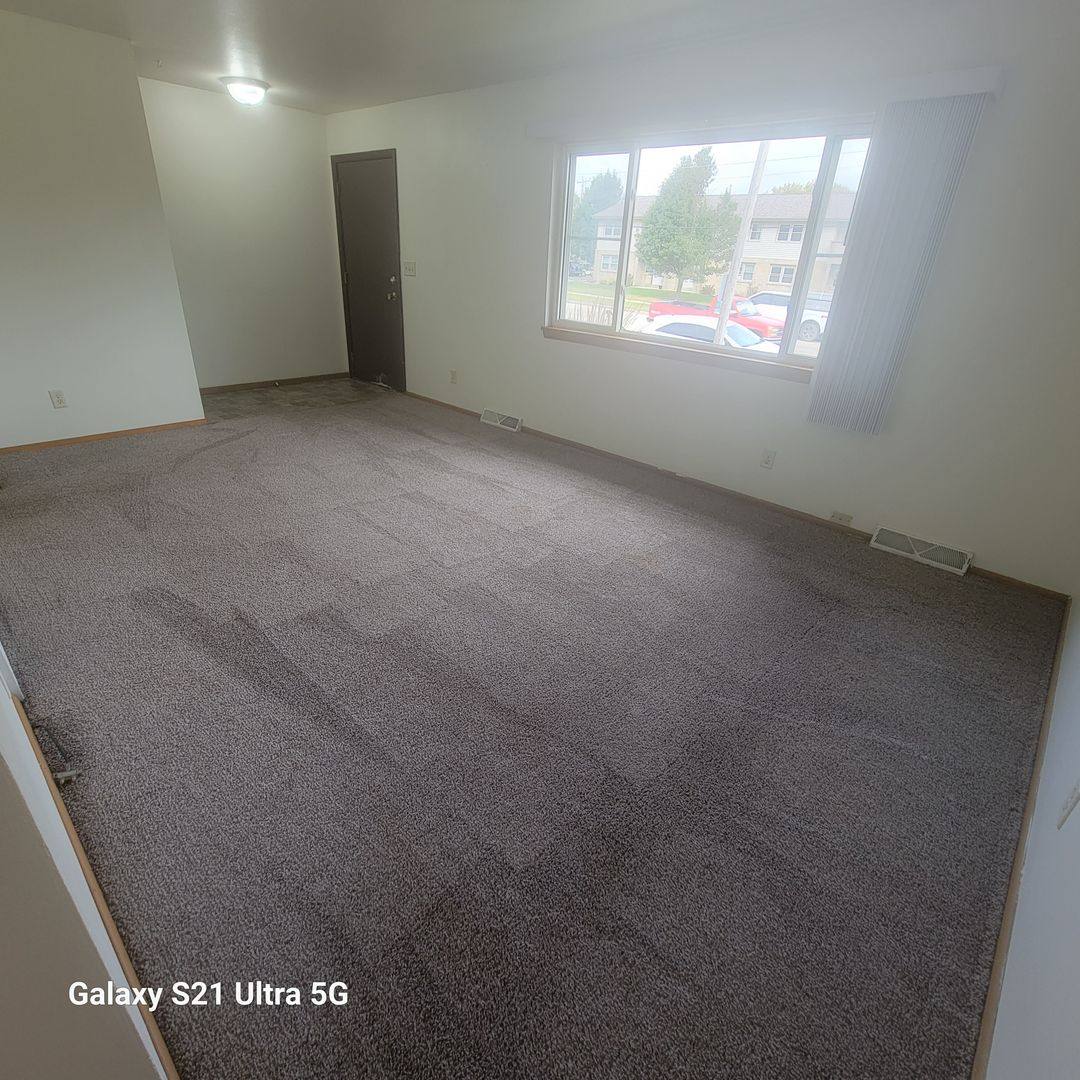 Townhouse for rent at 639 E Monroe Ave #639, Hartford, WI 53027