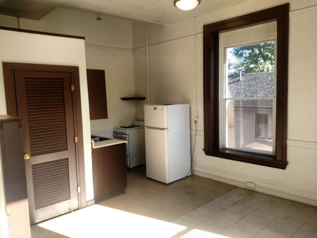 Apartment for rent at 342 Lincoln St, Marlborough, MA 01752