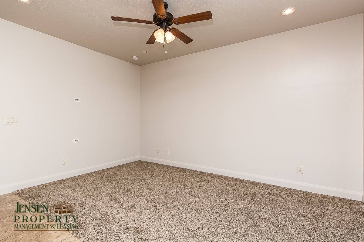 Townhouse for rent at 370 W Buena Vista, Washington, UT 84780
