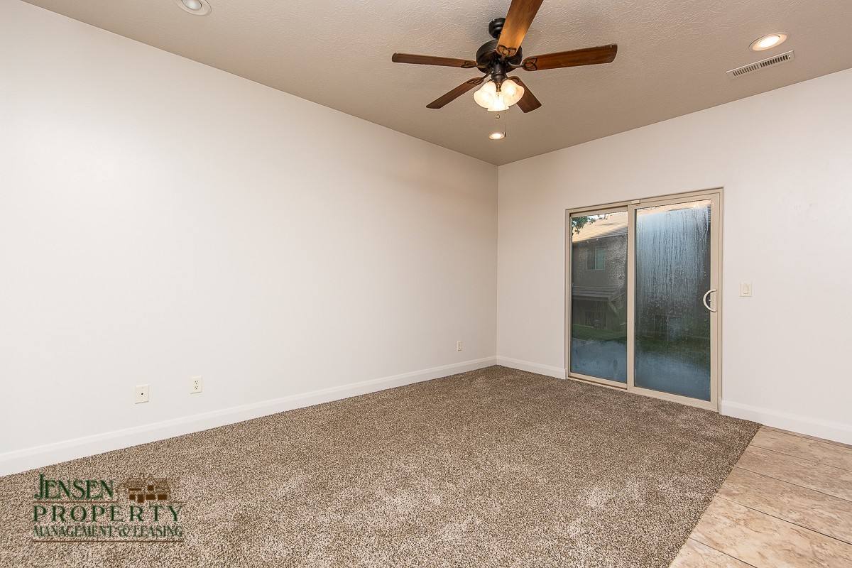 Townhouse for rent at 370 W Buena Vista, Washington, UT 84780