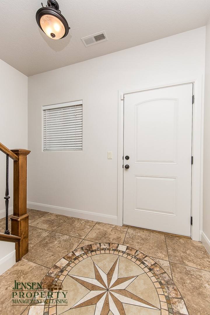 Townhouse for rent at 370 W Buena Vista, Washington, UT 84780
